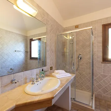 Apartamento Classical Baia Delle Palme Premium Bilo 4 Sleeps 4 *