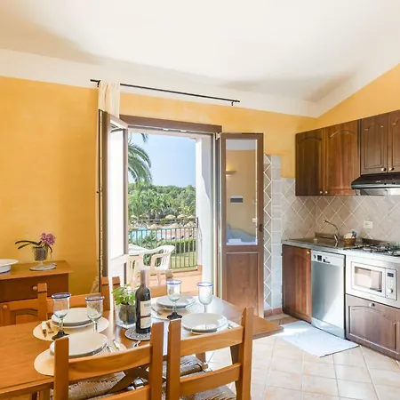 Apartamento Classical Baia Delle Palme Premium Bilo 4 Sleeps 4 *